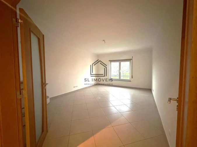 Apartamento T2 para Venda em Quinta do Conde Foto 19