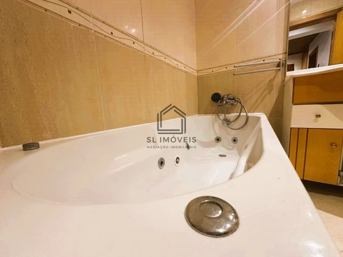 Apartamento T2 para Venda em Quinta do Conde Foto 21