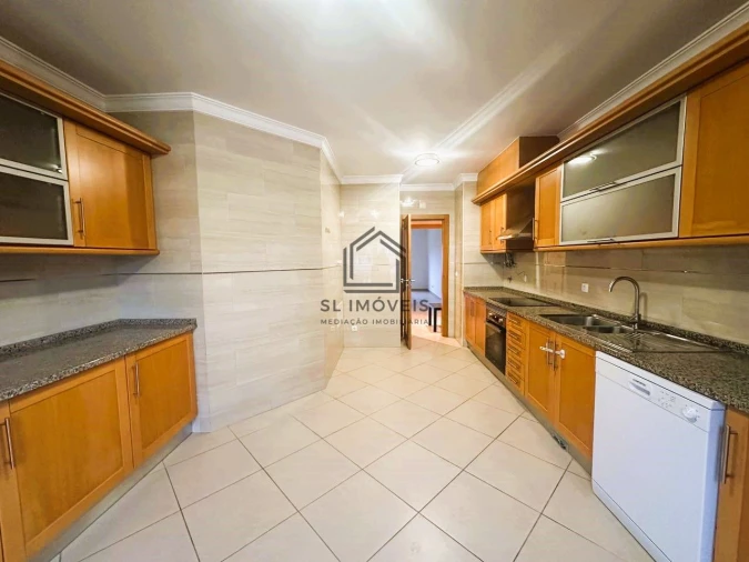 Apartamento T2 para Venda em Quinta do Conde Foto 1