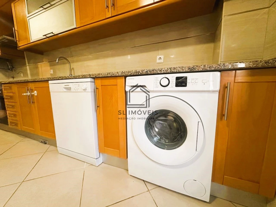 Apartamento T2 para Venda em Quinta do Conde Foto 35