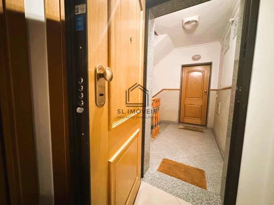 Apartamento T2 para Venda em Quinta do Conde Foto 11