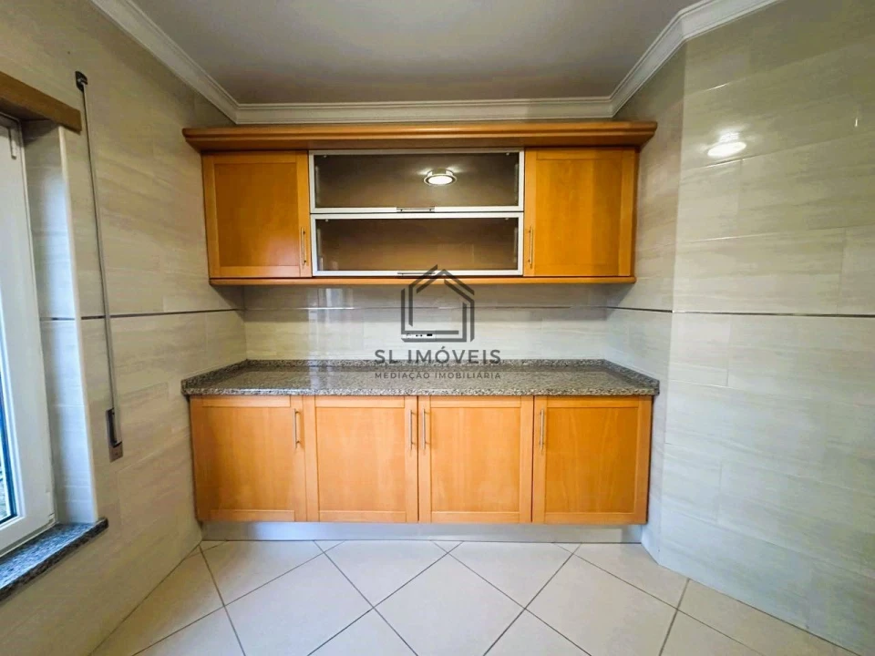 Apartamento T2 para Venda em Quinta do Conde Foto 32