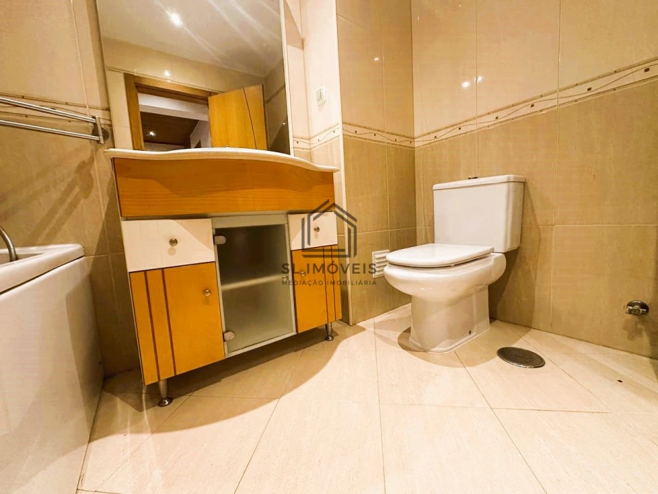 Apartamento T2 para Venda em Quinta do Conde Foto 24