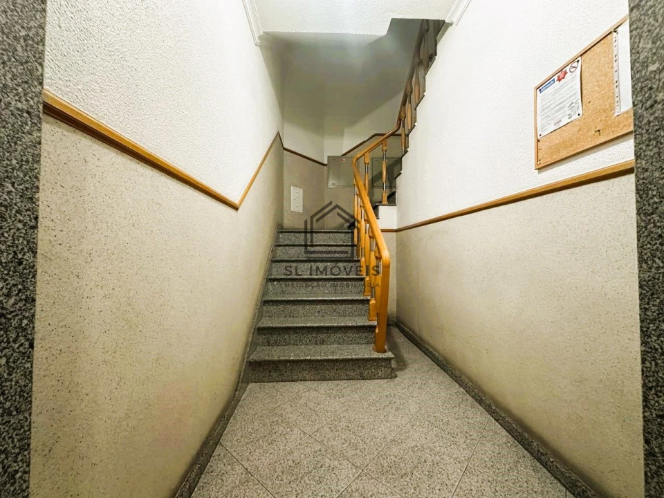 Apartamento T2 para Venda em Quinta do Conde Foto 9