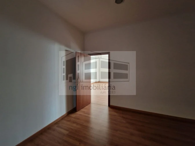 Loja para Arrendamento em Alverca do Ribatejo e Sobralinho Foto 14