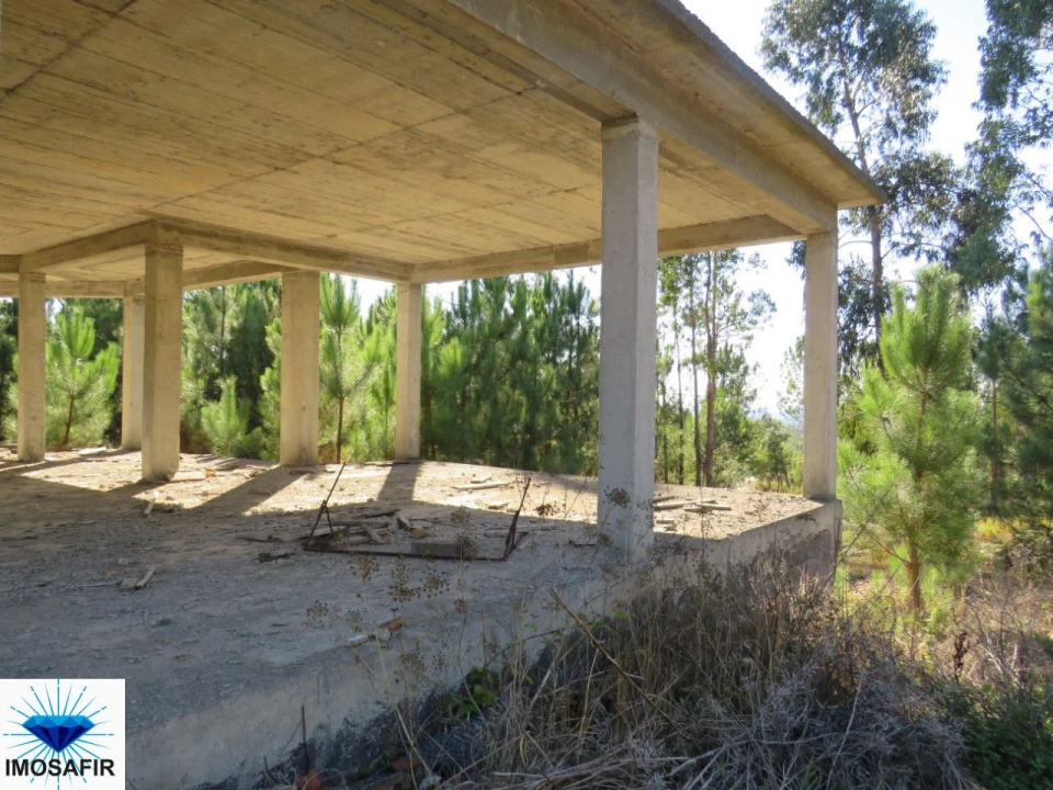 Moradia T3 para Venda em Aguas Belas Foto 11