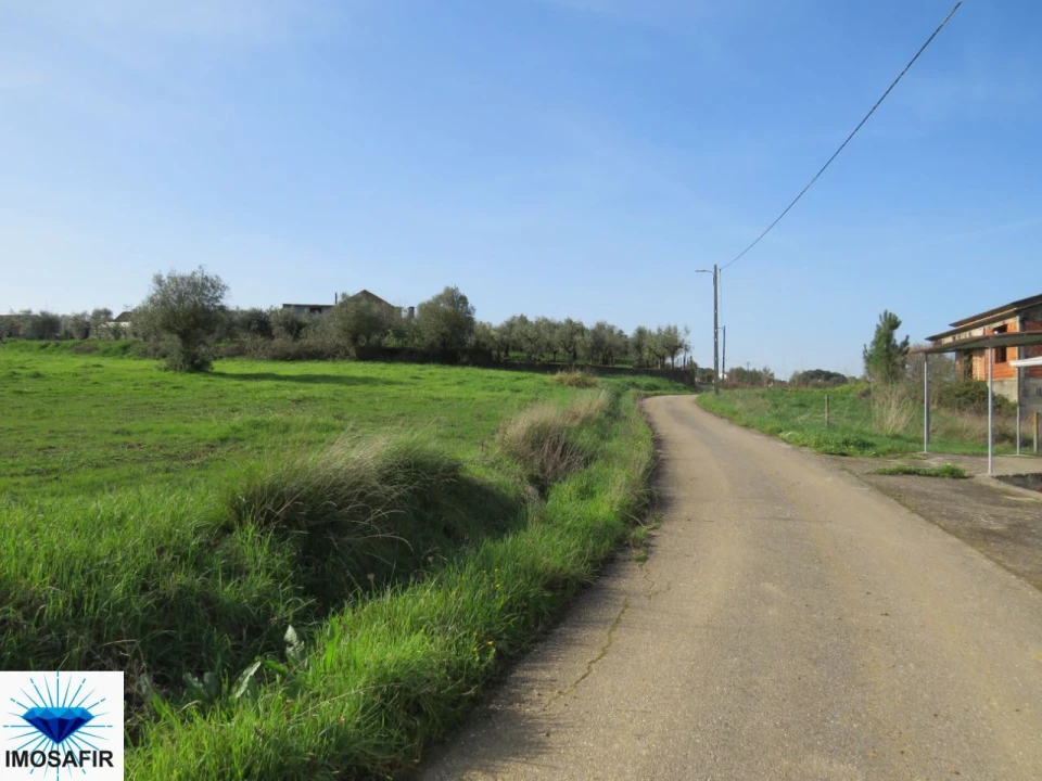 Moradia T2 para Venda em Aguas Belas Foto 5