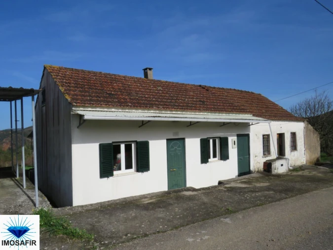 Moradia T2 para Venda em Aguas Belas Foto 1