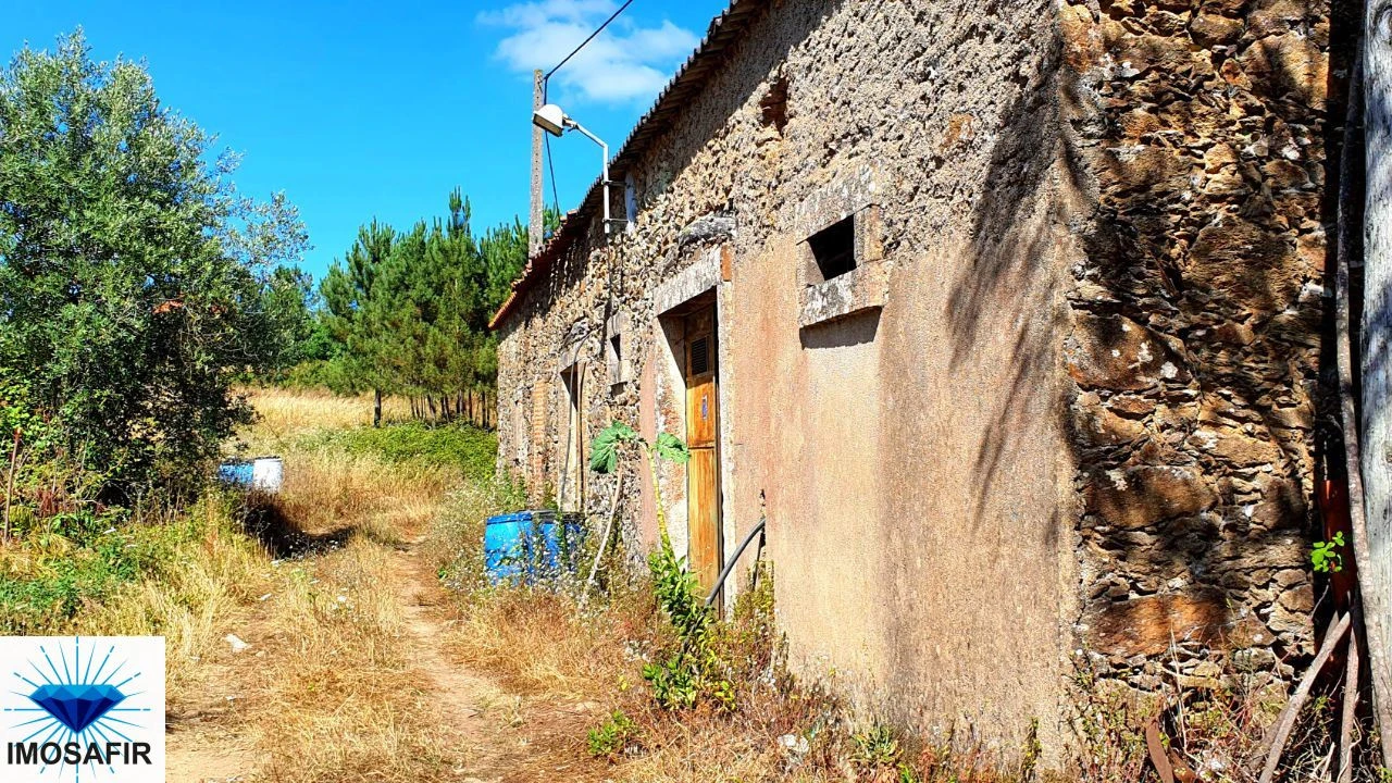 Quinta T4 para Venda em Igreja Nova do Sobral Foto 14