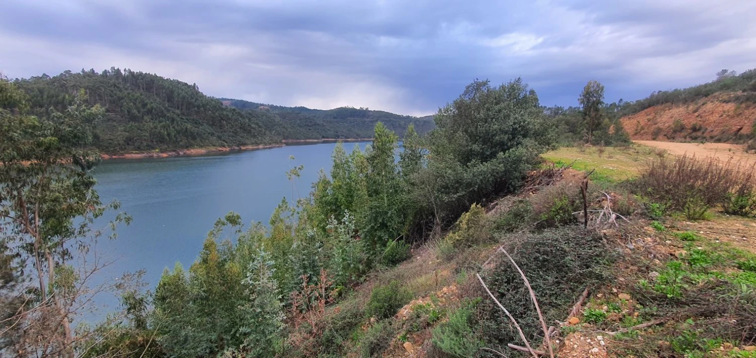 Terreno para Venda em Vila de Rei Foto 5