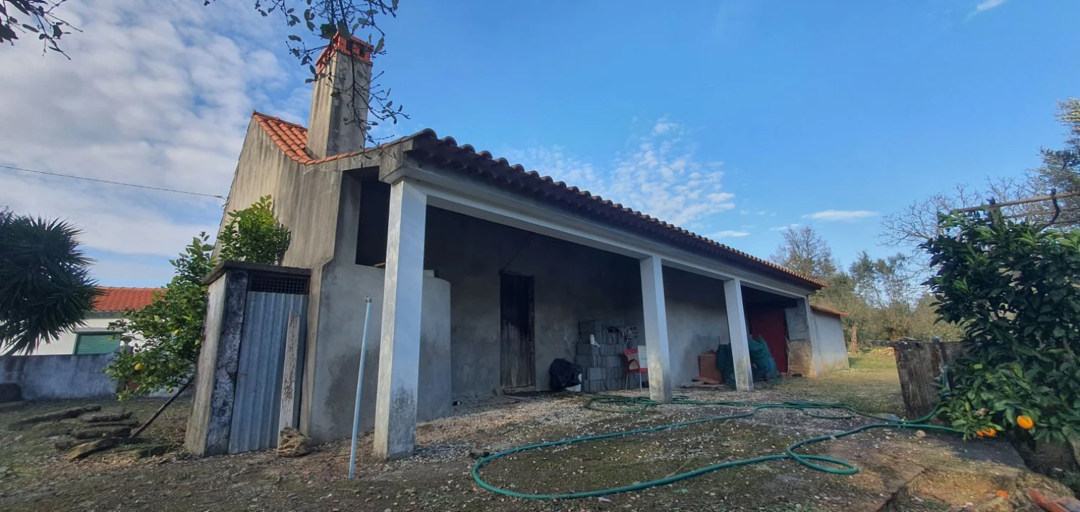 Moradia T2 para Venda em Areias e Pias Foto 16