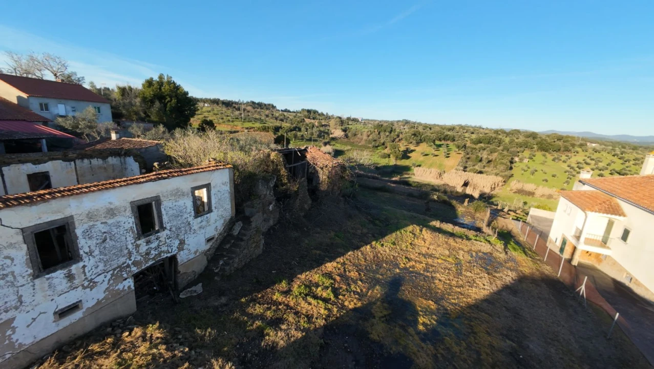 Moradia T5 para Venda em Olalhas Foto 1