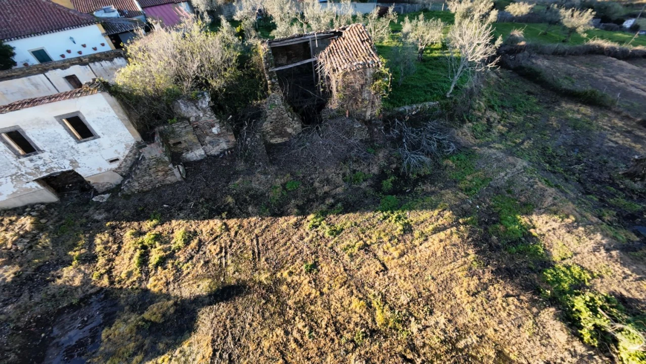 Moradia T5 para Venda em Olalhas Foto 3