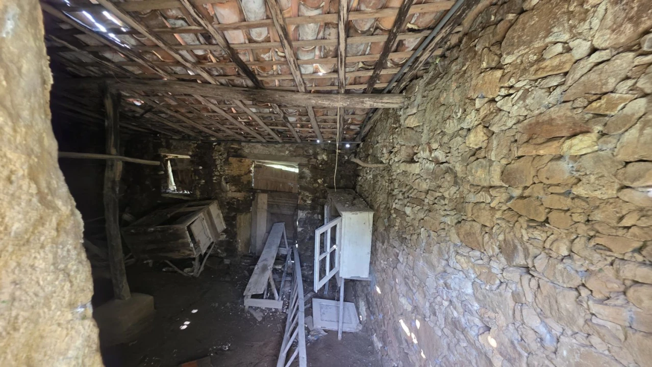 Moradia T2 para Venda em Areias e Pias Foto 31