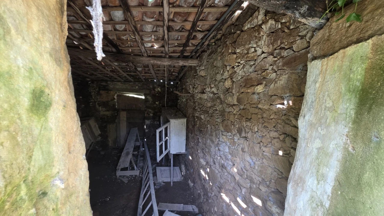 Moradia T2 para Venda em Areias e Pias Foto 30