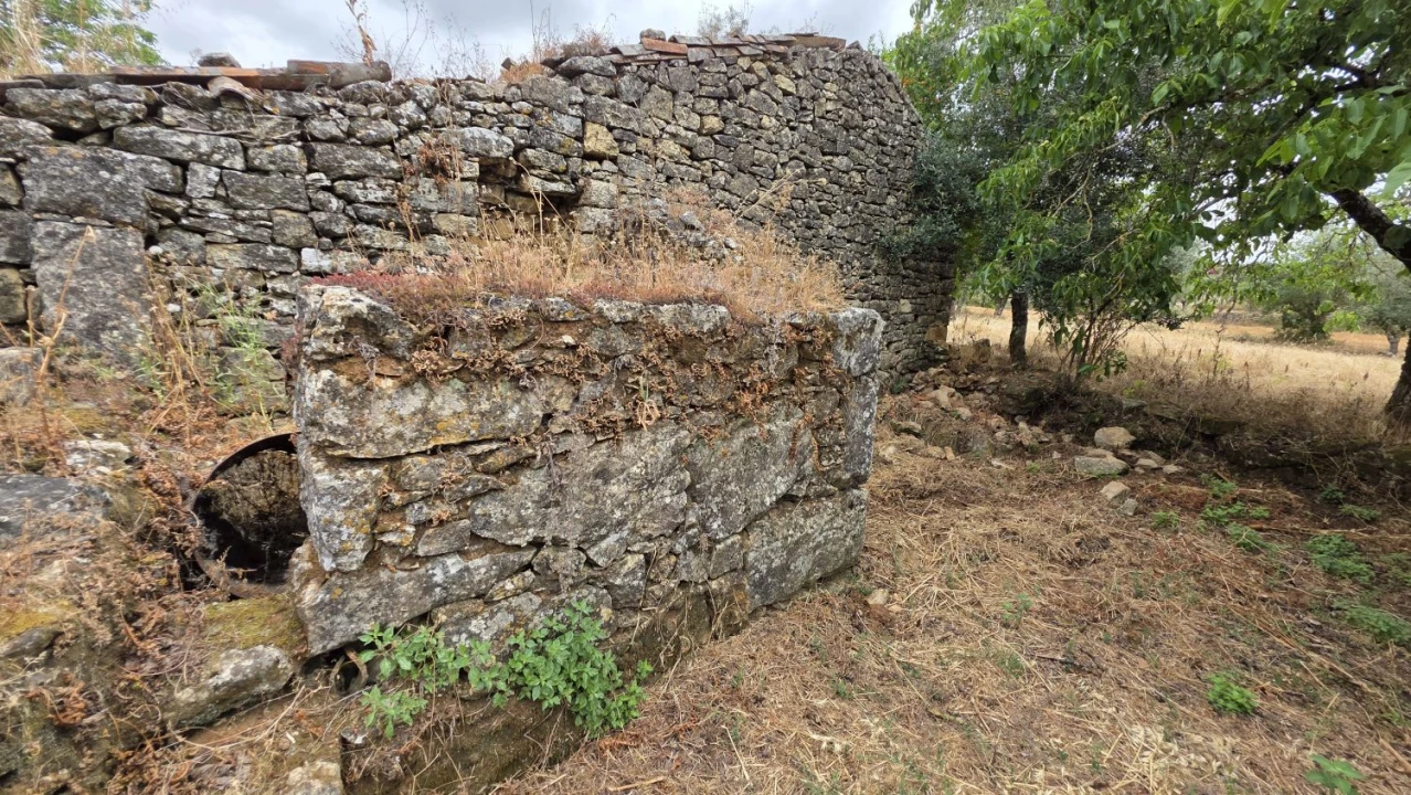 Moradia T2 para Venda em Chãos Foto 23