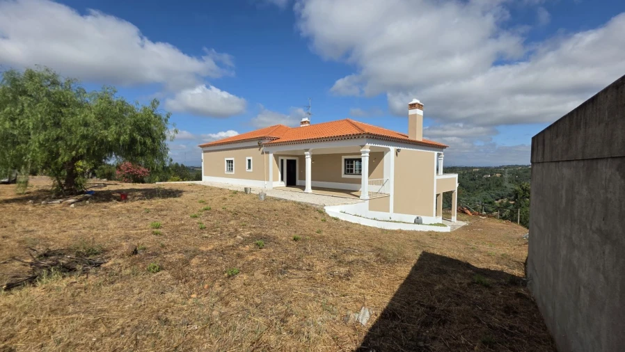 Moradia T3 para Venda em Martinchel Foto 11