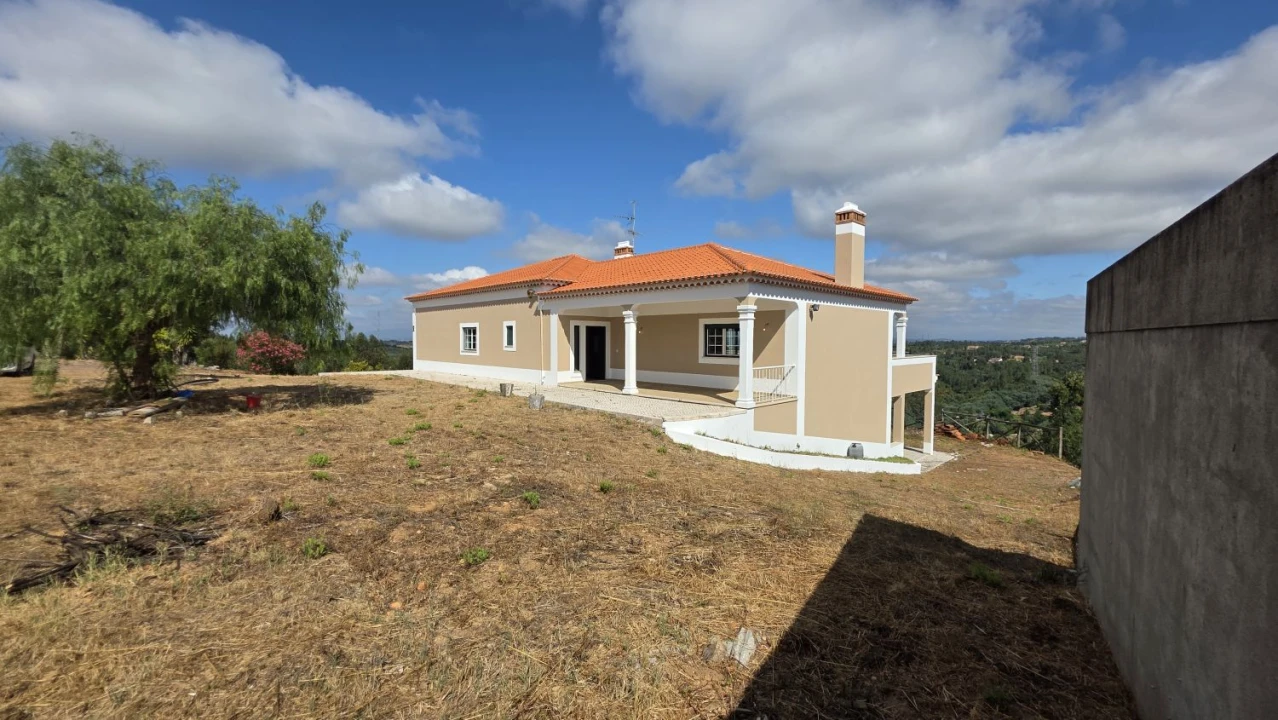 Moradia T3 para Venda em Martinchel Foto 11