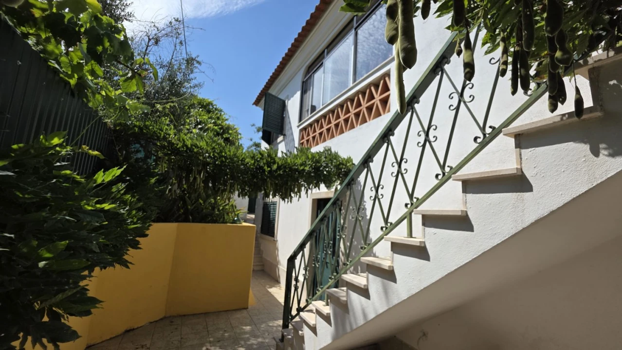 Moradia T7 para Venda em Serra e Junceira Foto 55