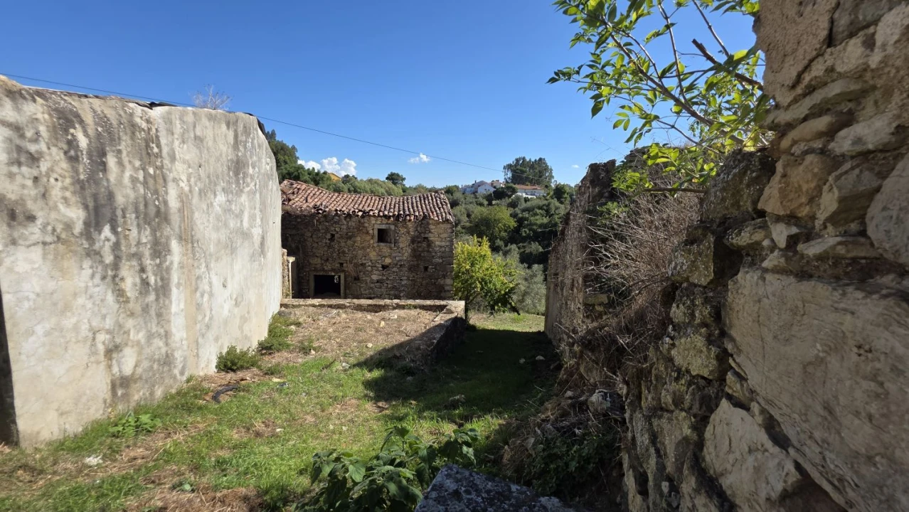 Moradia T3 para Venda em Casais e Alviobeira Foto 35