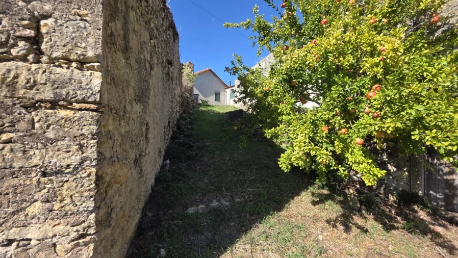 Moradia T3 para Venda em Casais e Alviobeira Foto 26