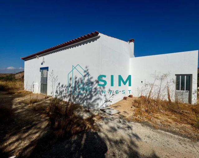 Moradia T3 para Venda em Castro Marim Foto 2