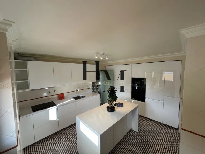 Moradia T4 para Venda em São Domingos de Rana Foto 34