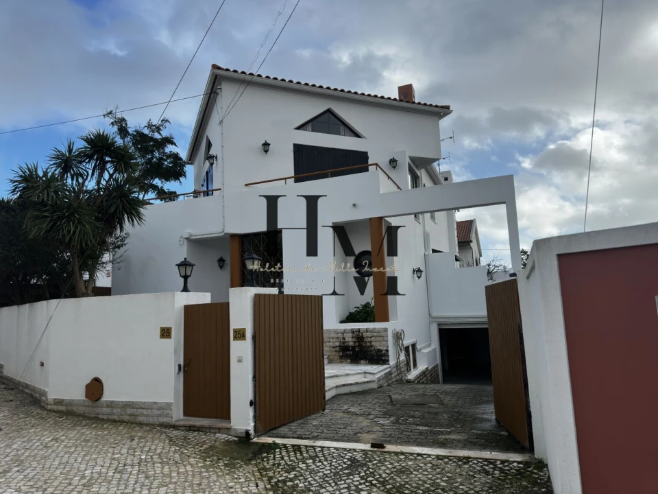 Moradia T4 para Venda em São Domingos de Rana Foto 1