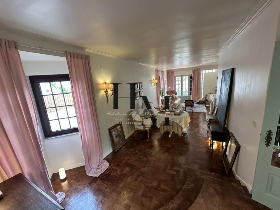 Moradia T4 para Venda em São Domingos de Rana Foto 19