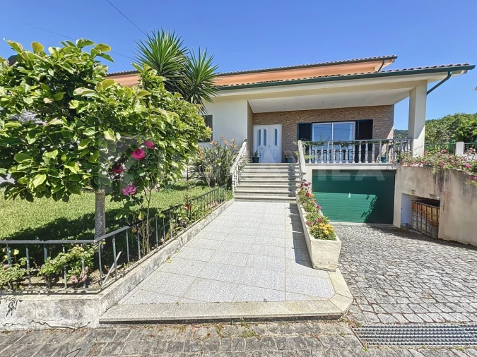 Moradia T6 para Venda em Moledo e Cristelo Foto 3