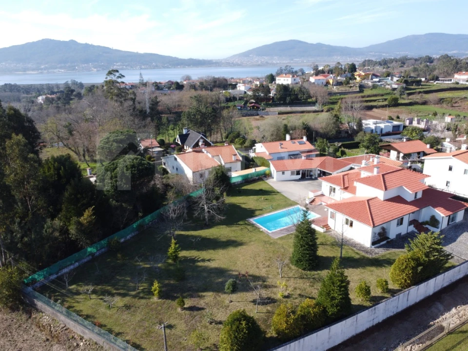 Moradia T3 para Venda em Seixas Foto 35