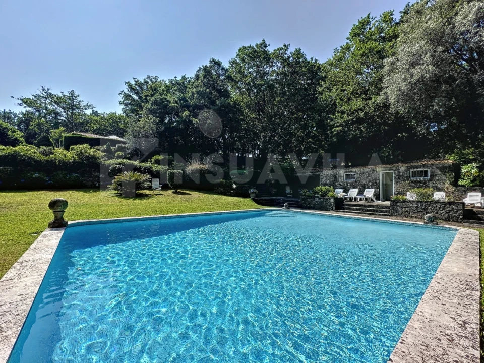 Moradia T6 para Venda em Mentrestido Foto 9