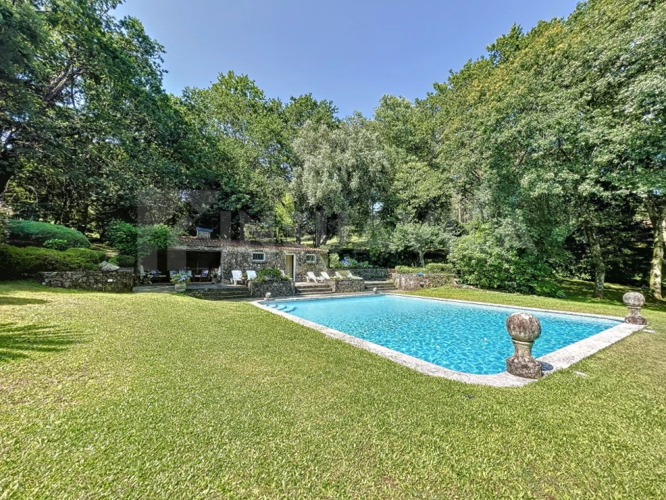 Moradia T6 para Venda em Mentrestido Foto 7