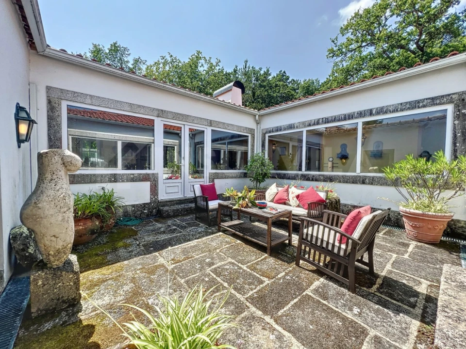 Moradia T6 para Venda em Mentrestido Foto 33