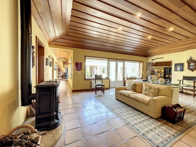 Moradia T6 para Venda em Mentrestido Foto 41