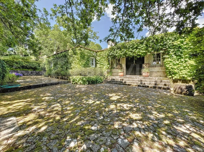 Moradia T6 para Venda em Mentrestido Foto 25