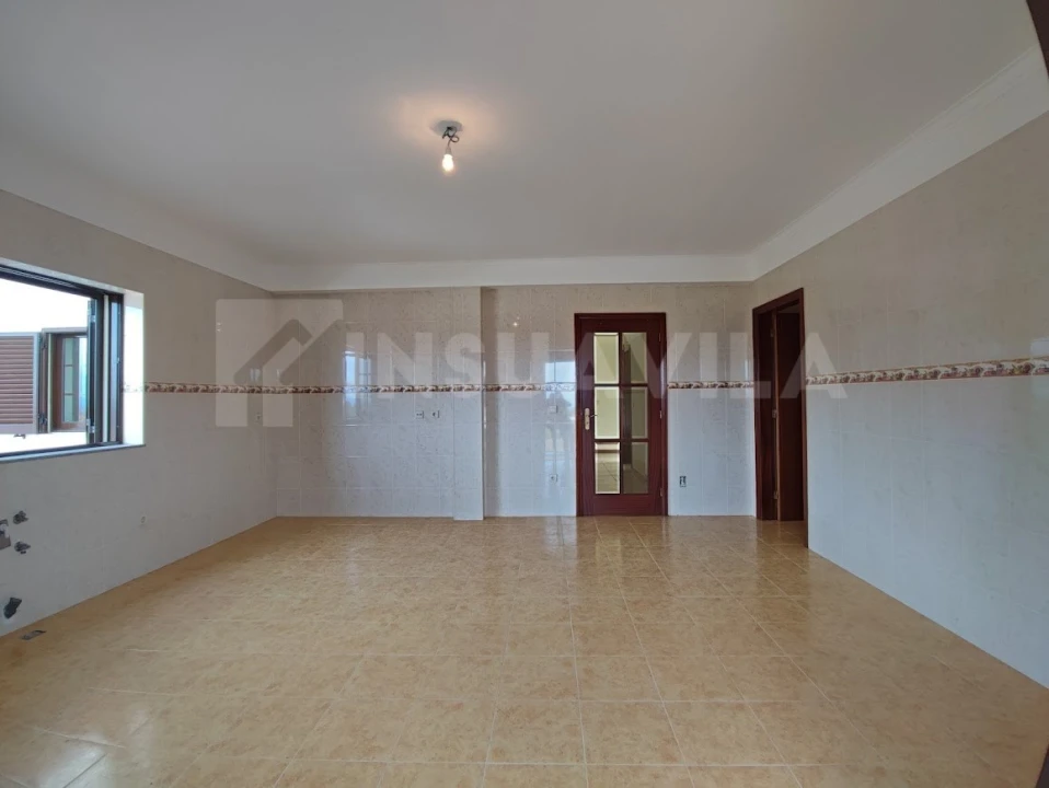 Moradia T4 para Venda em Sopo Foto 9