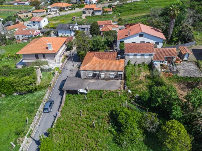 Moradia T2 para Venda em Gondarem Foto 2