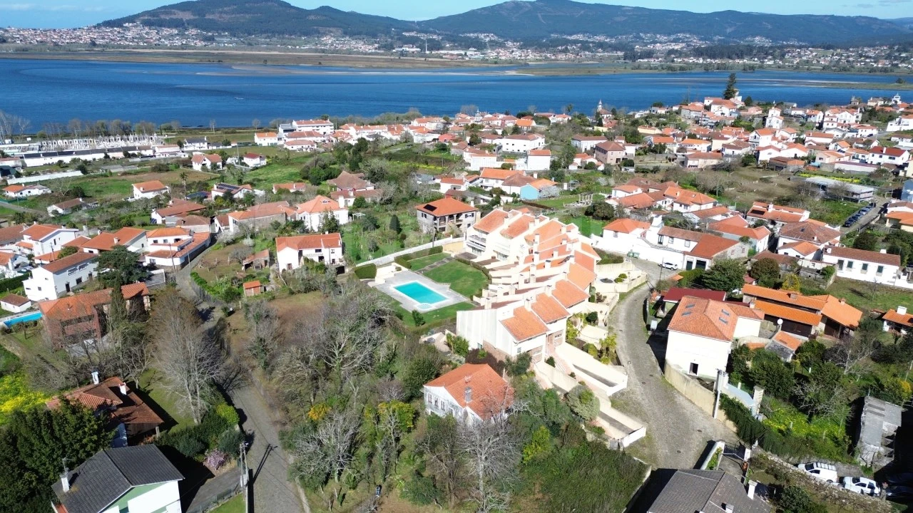 Moradia T3 para Venda em Seixas Foto 4