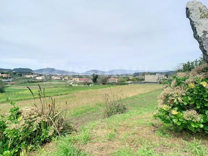 Moradia T3 para Venda em Venade e Azevedo Foto 22