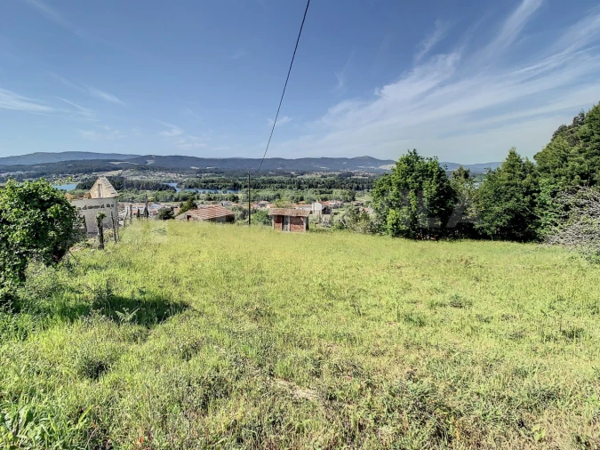 Terreno para Venda em Gondarem Foto 13