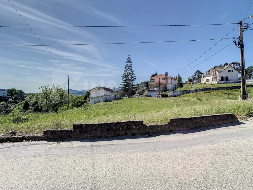 Terreno para Venda em Gondarem Foto 13