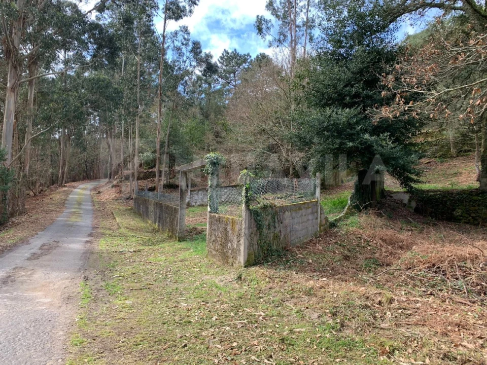 Terreno para Venda em Vilar de Mouros Foto 1