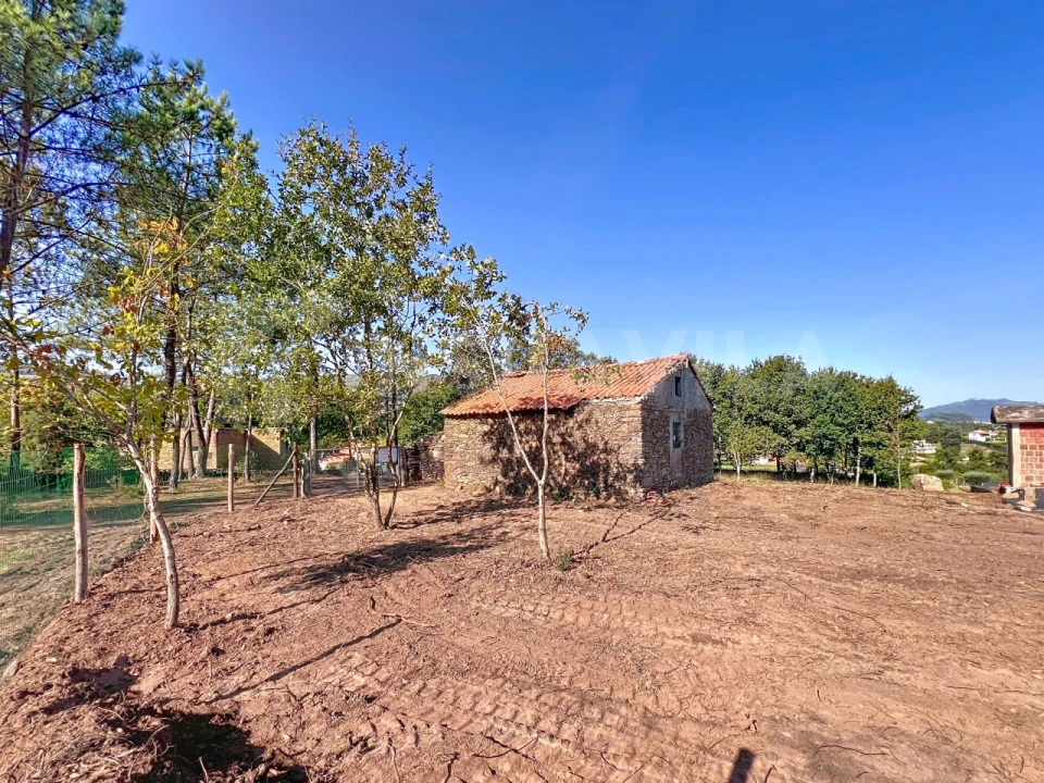 Terreno para Venda em Venade e Azevedo Foto 1