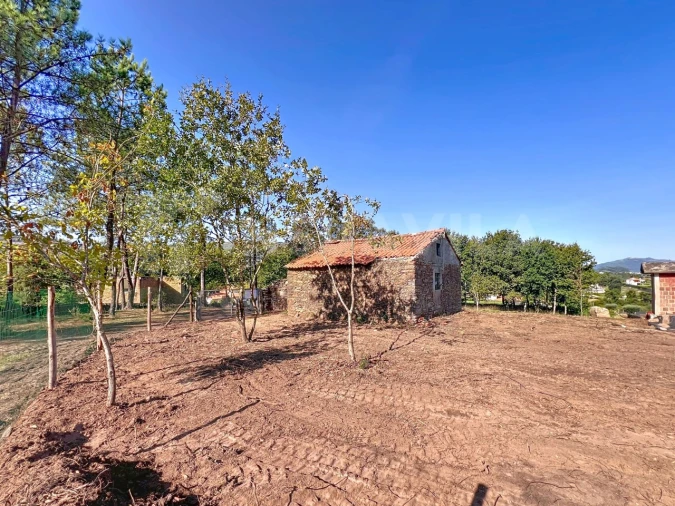 Terreno para Venda em Venade e Azevedo Foto 1