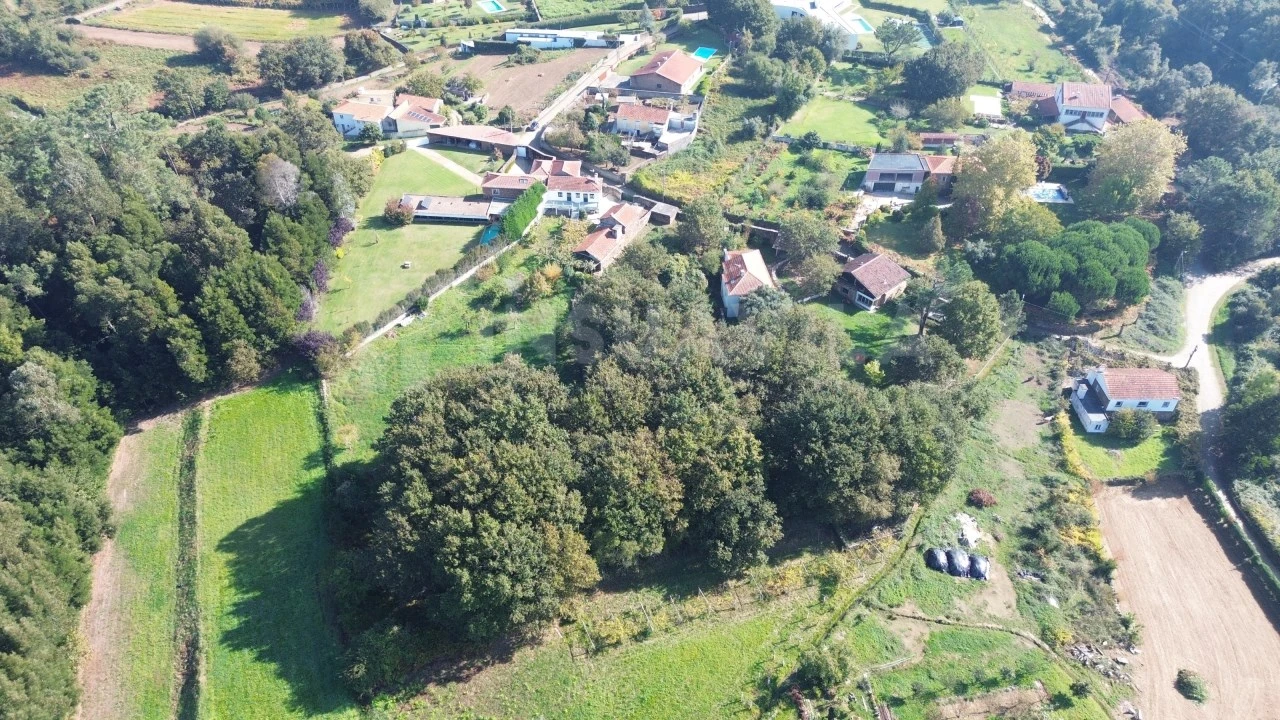 Quinta T1 para Venda em Venade e Azevedo Foto 1