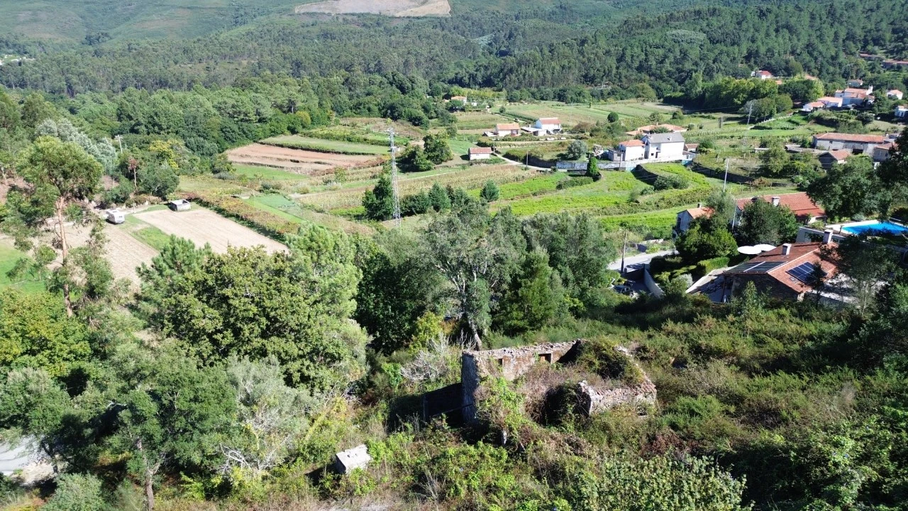 Moradia T3 para Venda em Venade e Azevedo Foto 12