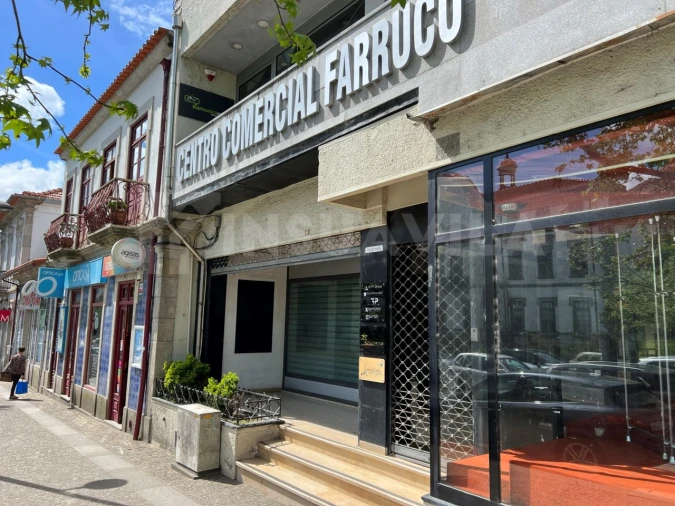 Loja para Venda em Valença, Cristelo Covo e Arão