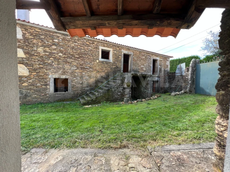 Moradia T3 para Venda em Venade e Azevedo Foto 9