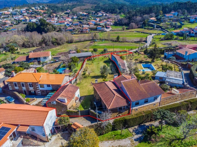 Moradia T3 para Venda em Venade e Azevedo Foto 33